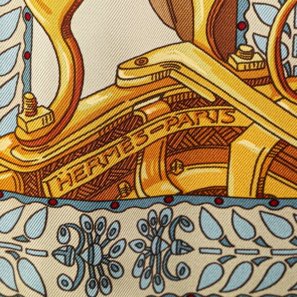 HERMES White Silk Scarf - Picture 3 of 6